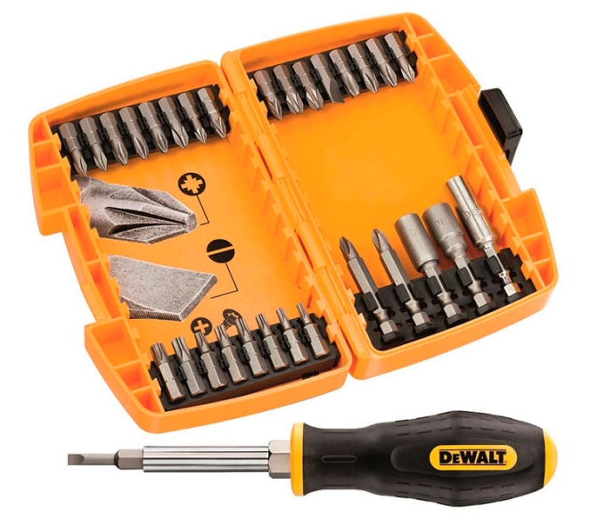 JUEGO 30 PUNTAS + DESTORNILLADOR DEWALT DT71506-QZ